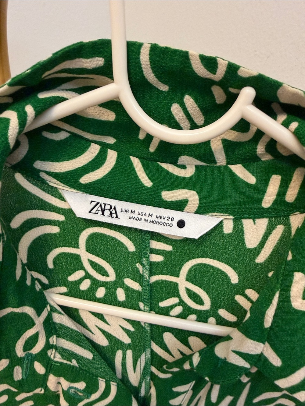 Zara Green Printed V-Neck Maxi Dress - Unbranded - Picture 2 of 16